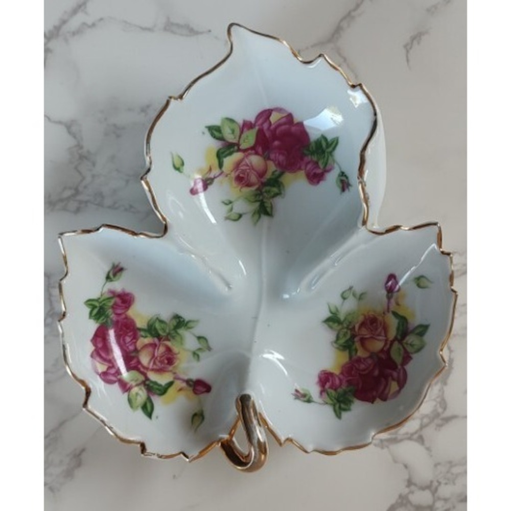 Ucagco Porcelain 3 Part Leaf Shape Candy Dish Roses 22k Gold made in Japan S7